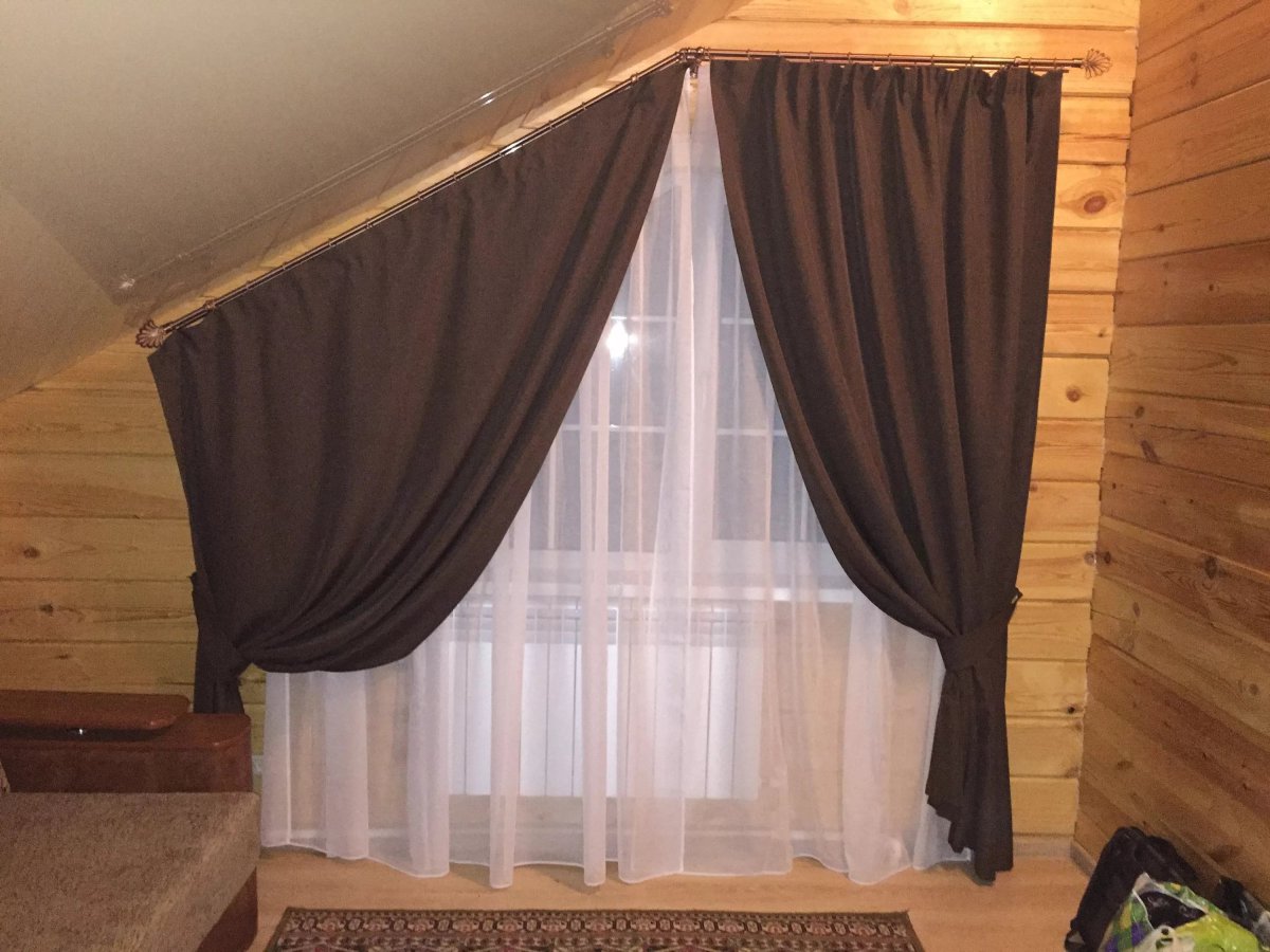 Шторы на мансардные окна