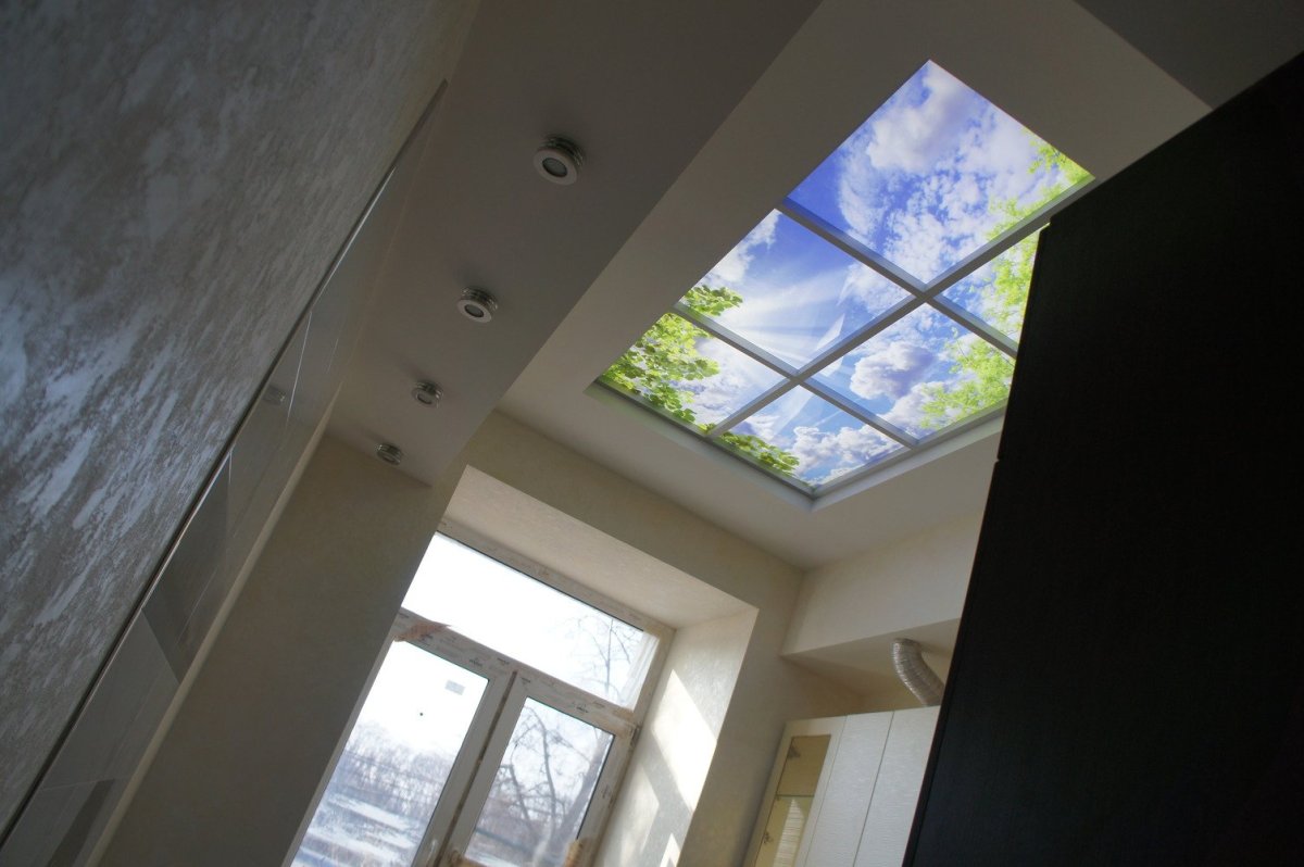 Имитация окна на потолке