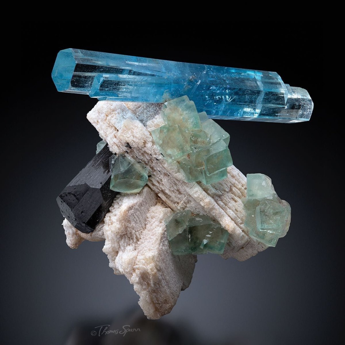 Аквамарин Кристалл