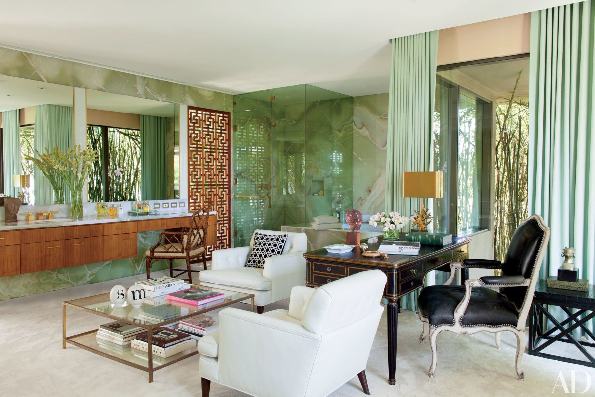 Зеленый Оникс в интерьере гостиной