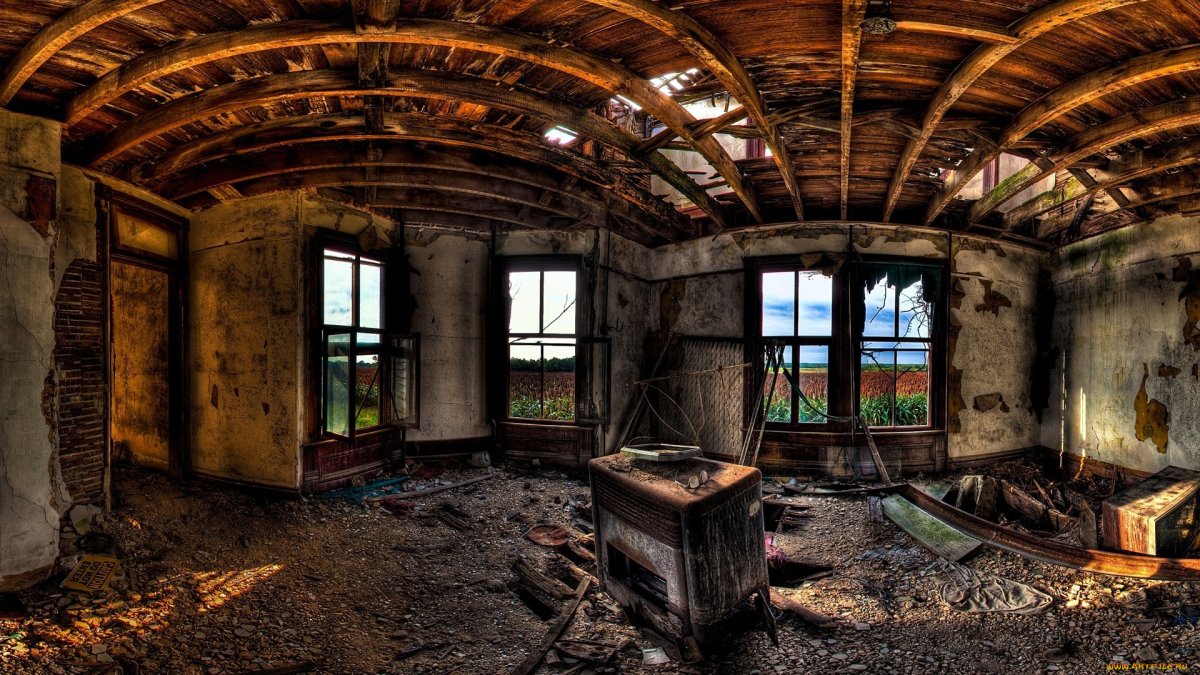 Заброшенное здание внутри