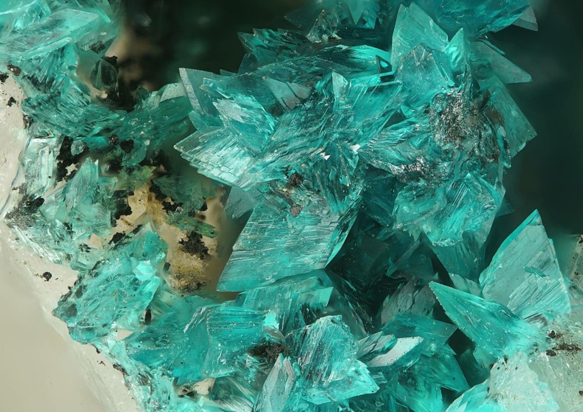 Самоцветы камни бюрюзовы