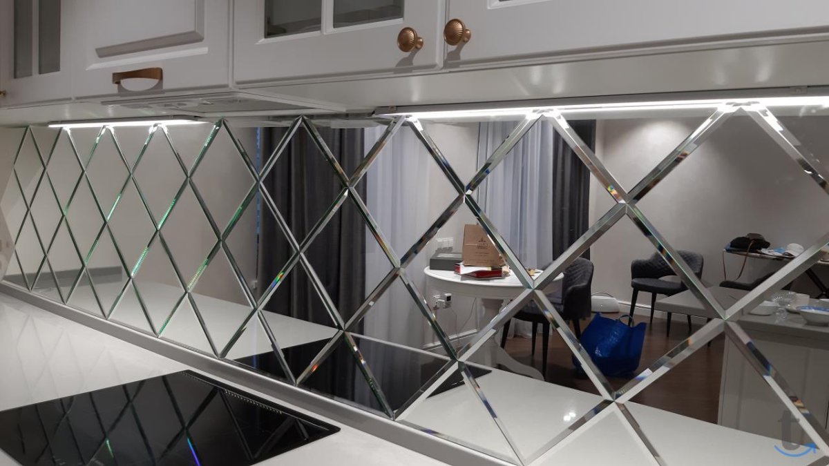 Зеркальное полотно с 1200*80 с фацетом Леруа