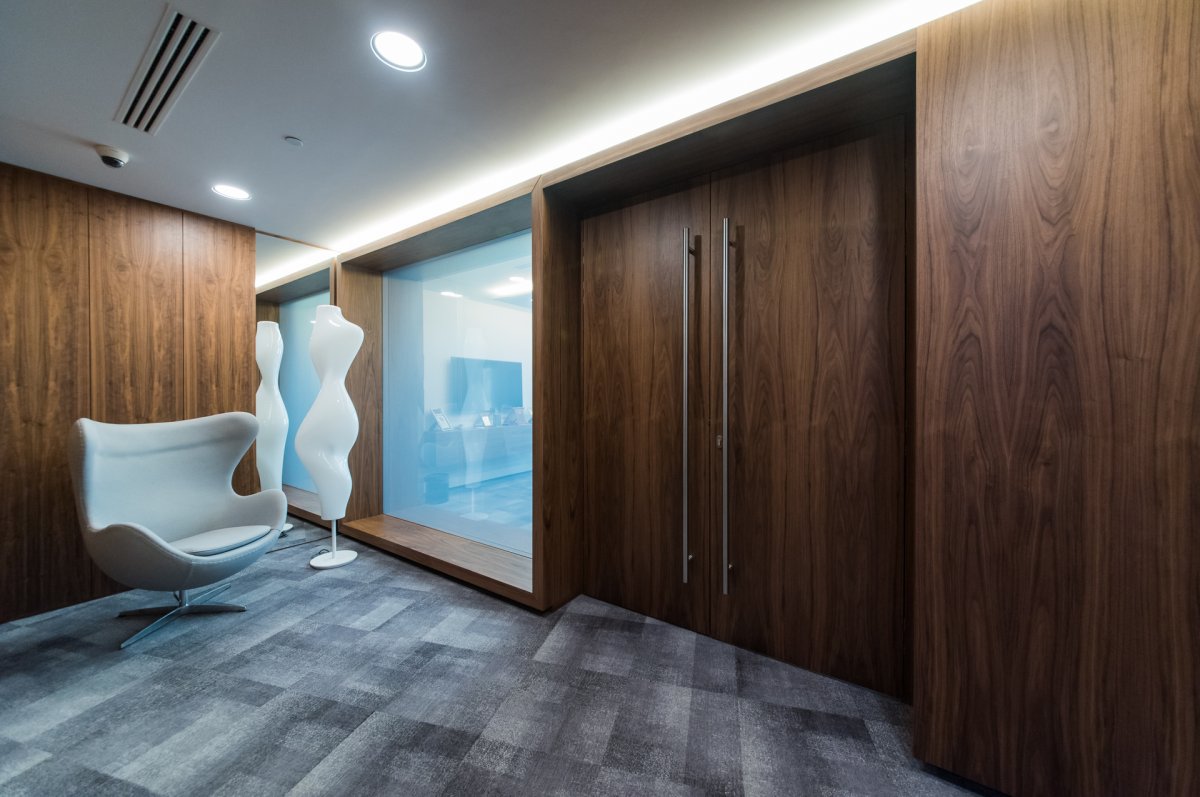 Панели NAYADA-Regina, шпонированные