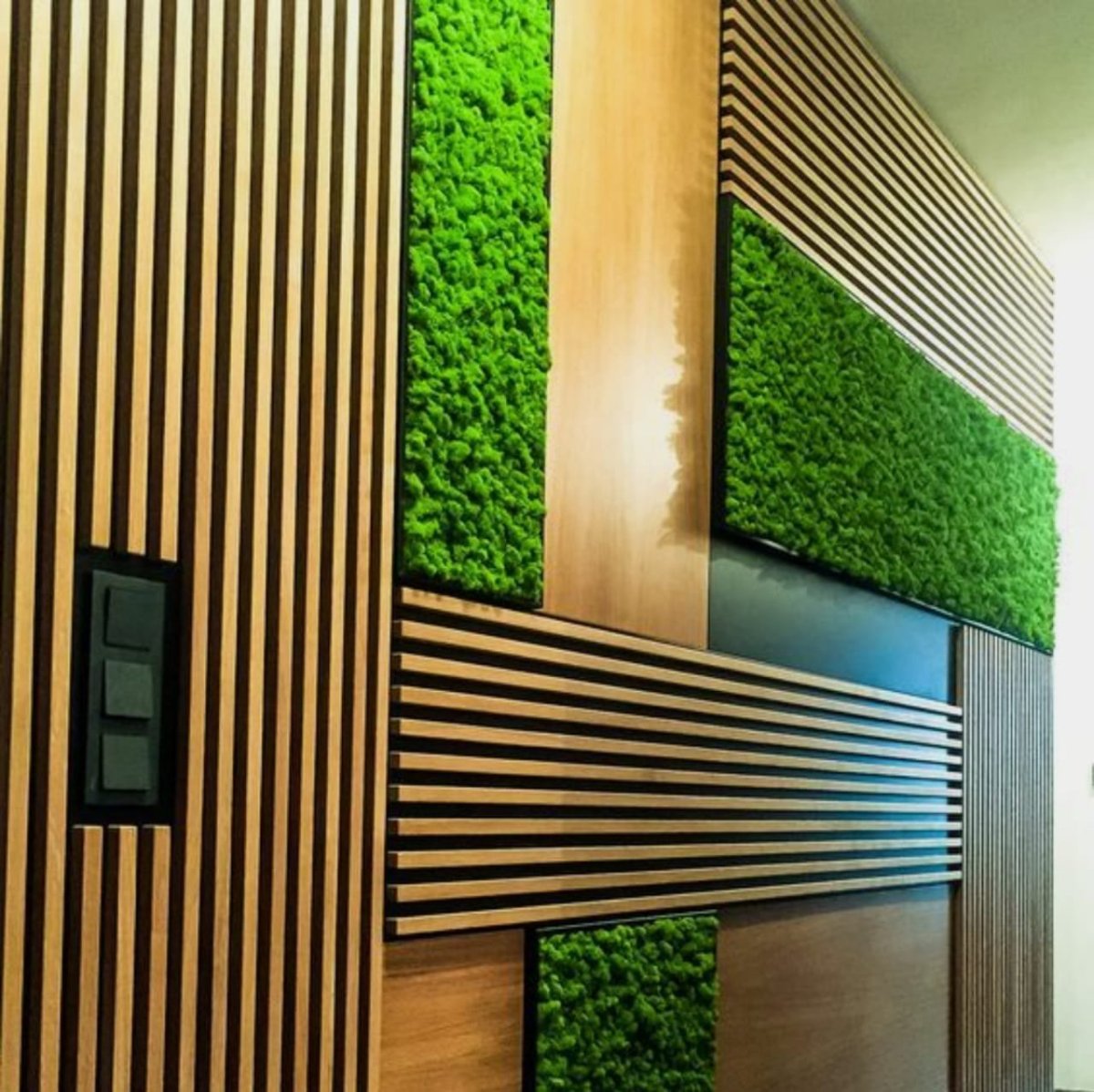 Декор стены деревянными рейками