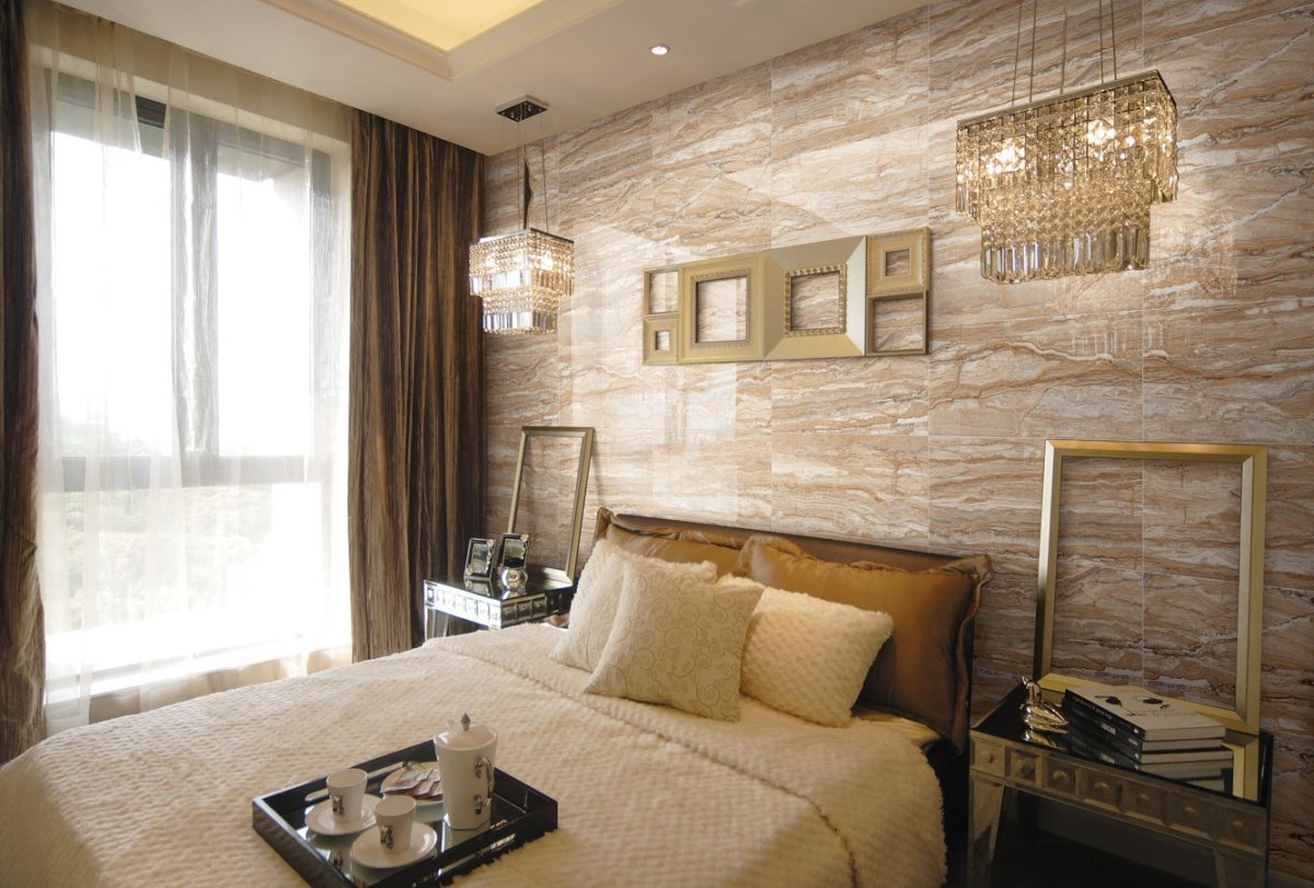 Гибкий камень в интерьере спальни