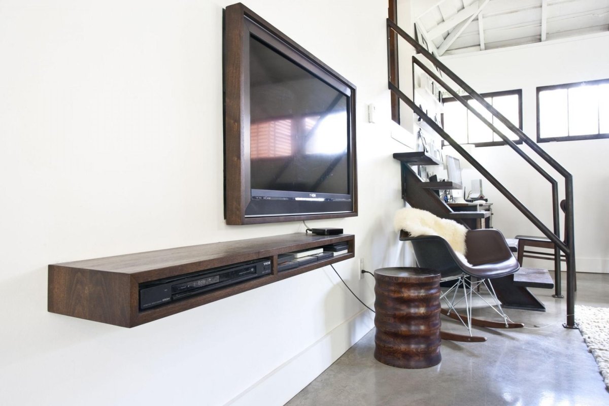 Подвесная полка под телевизор на стену