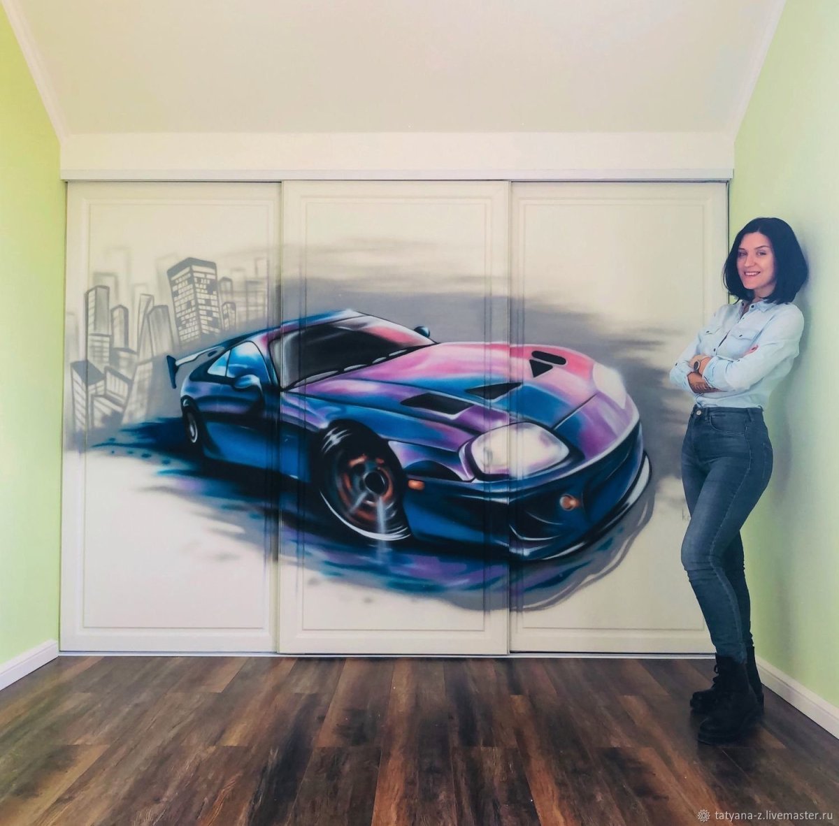 Таня Гурова аэрография