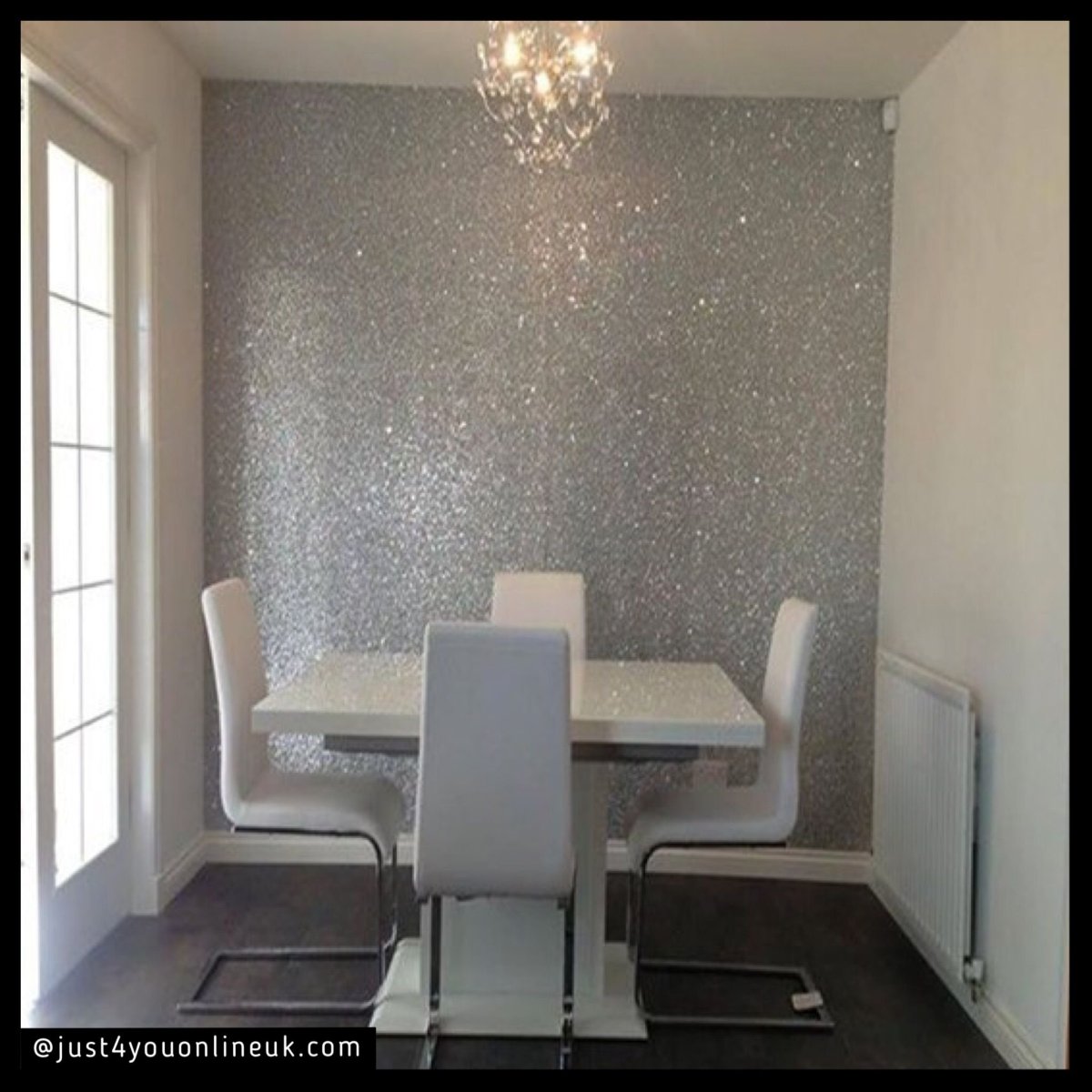 Обои серебро с каплями в интерьерами