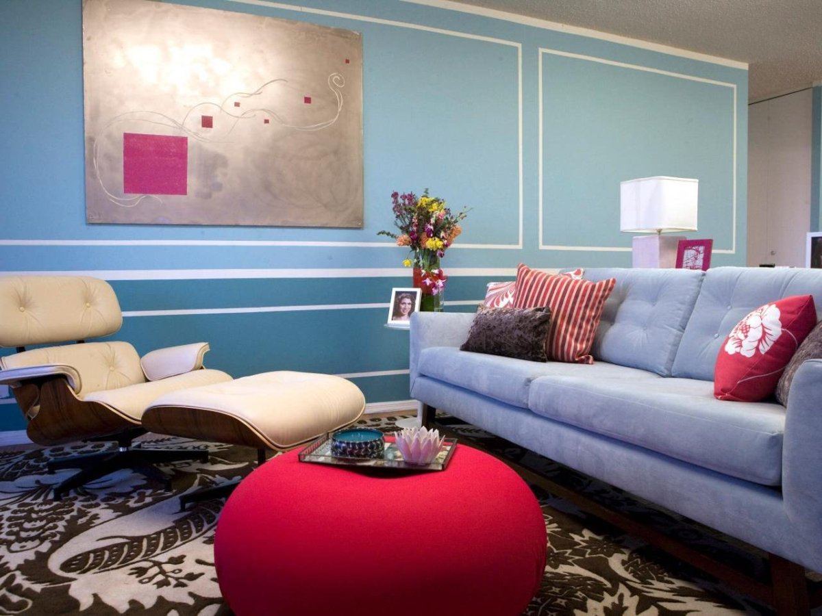 Крашеная стена с бликами