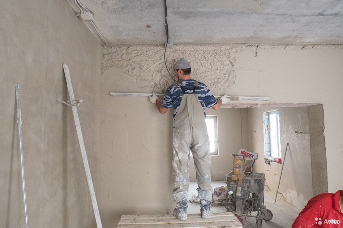 Механическая штукатурка стен