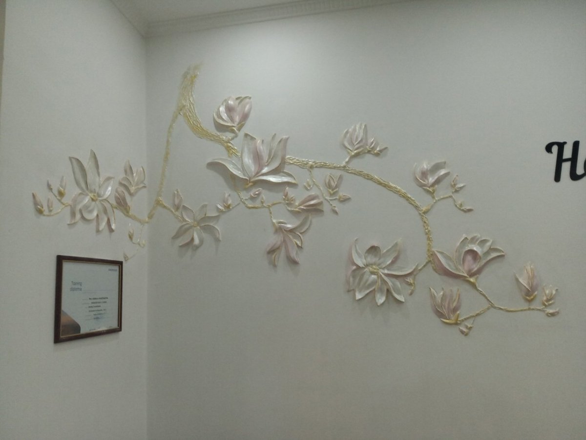 Барельеф бамбук на стене