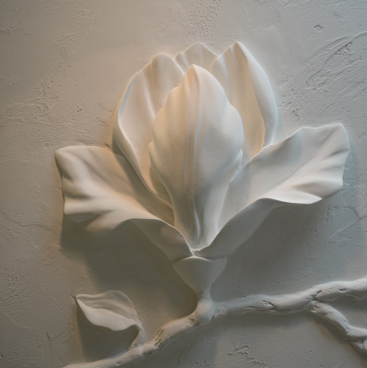 Наталья Понятова барельеф