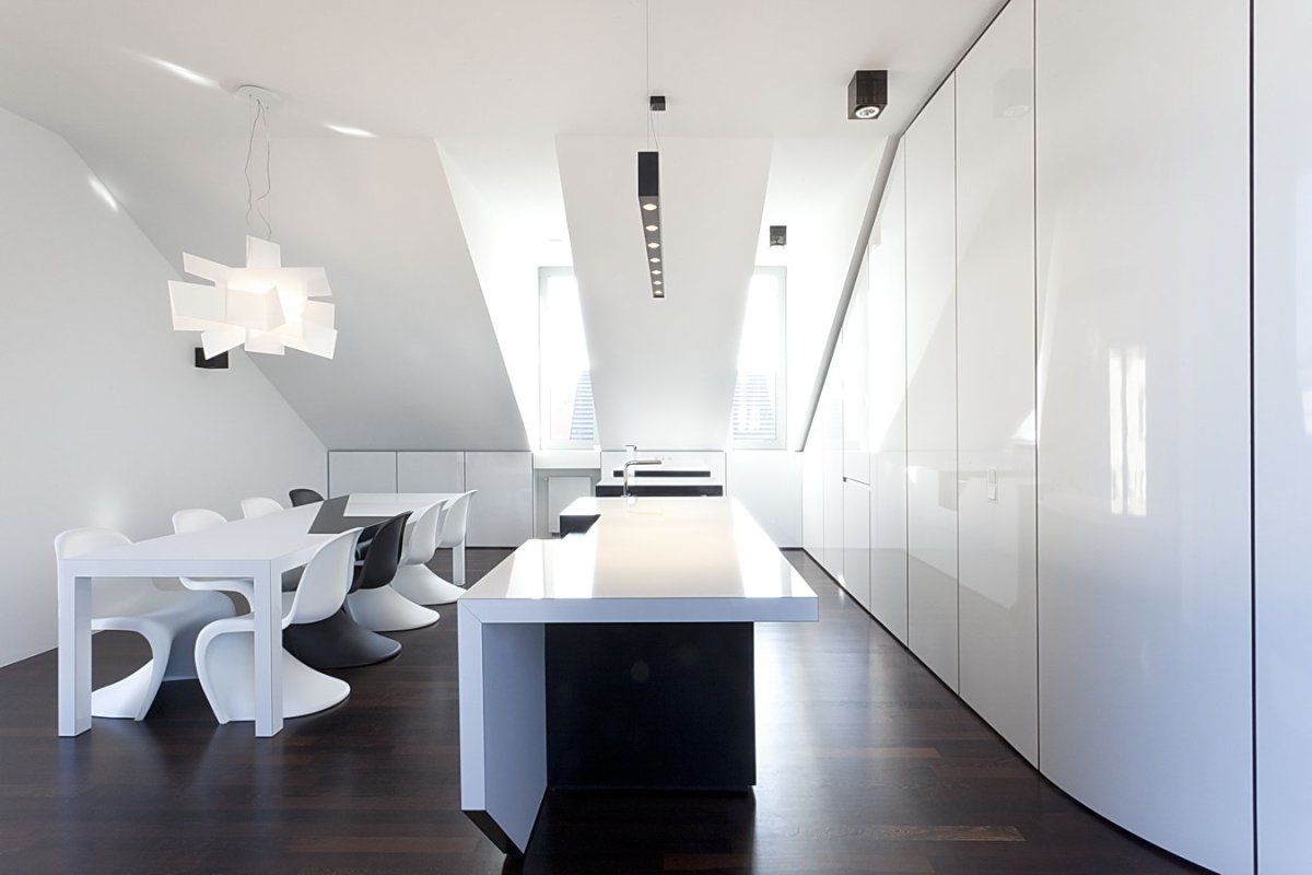 Офис в белом стиле