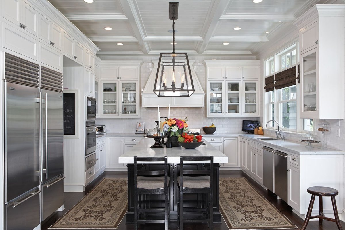 Кухня белая американский стиль столовая
