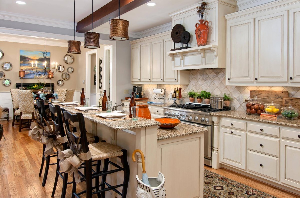 Уютная кухня в американском стиле