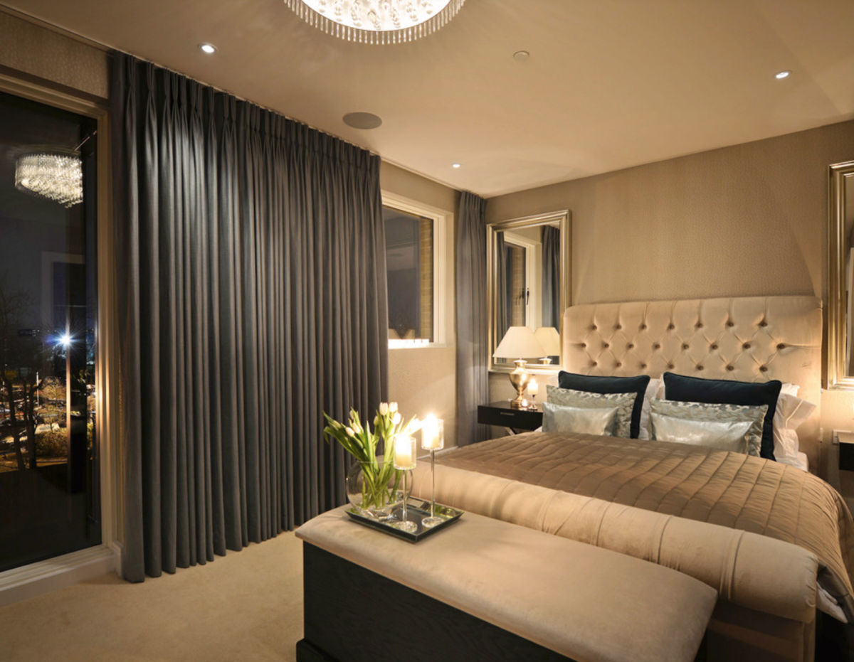 Шторы в спальню в современном