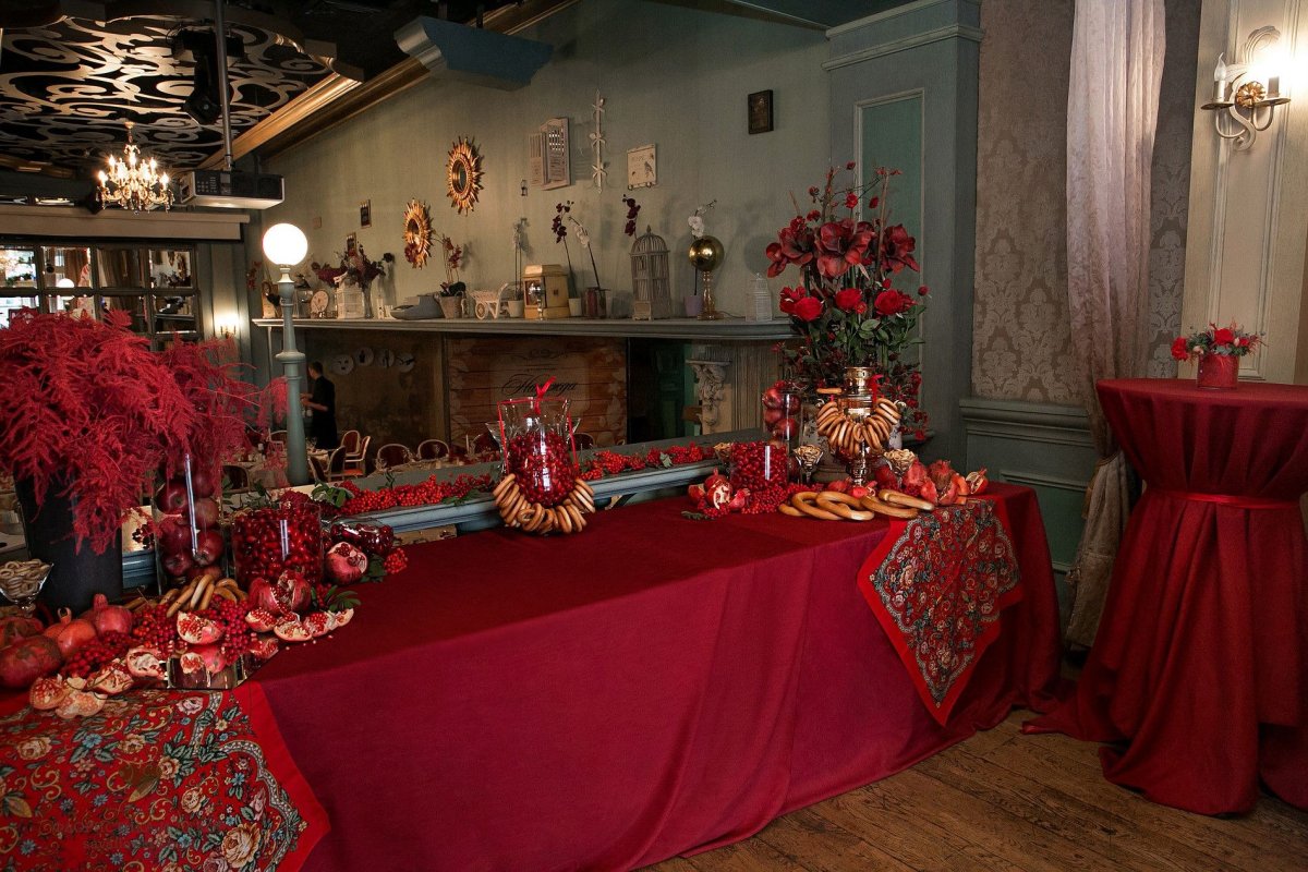 Украшение зала в русском стиле