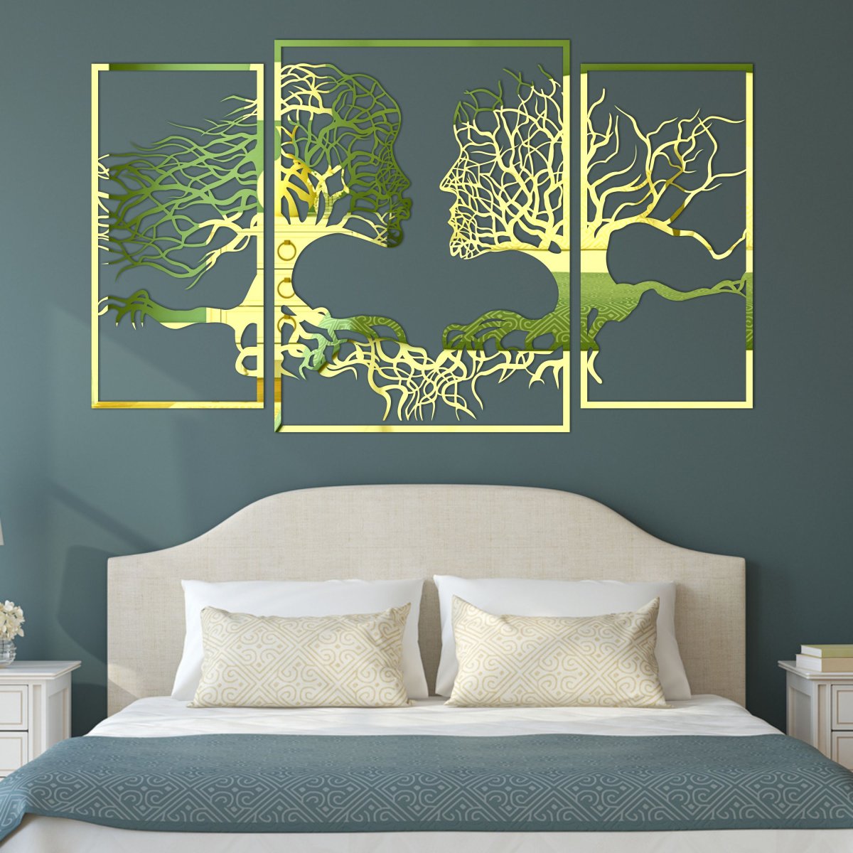 Настенное панно из зеркал