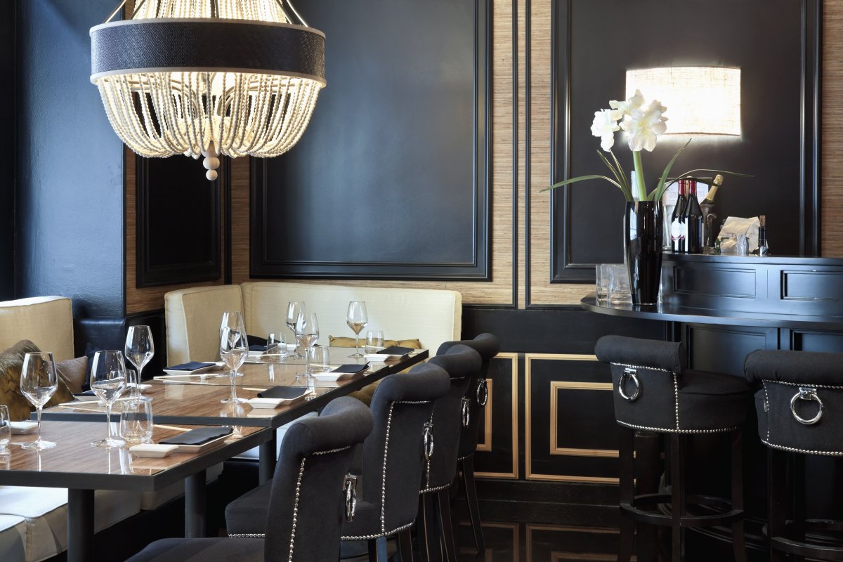 Бар в стиле Неоклассика