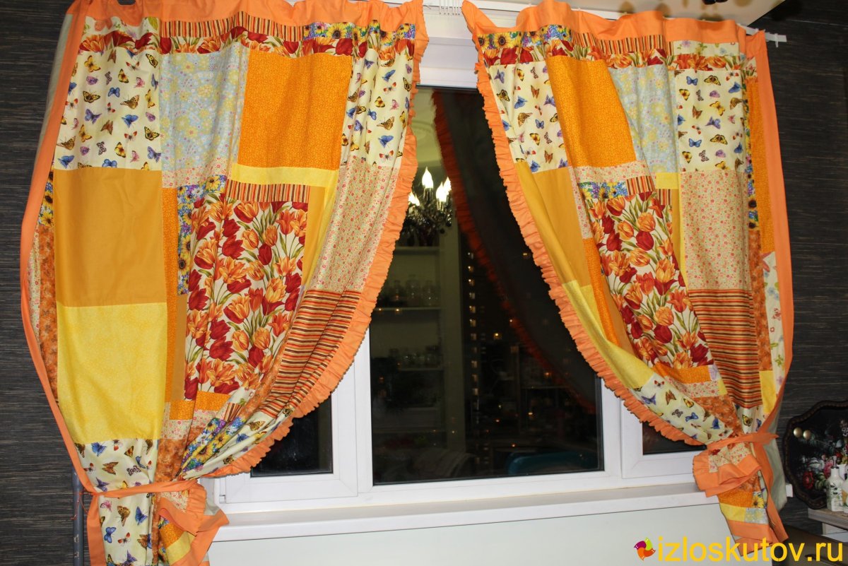 Лоскутные шторы для кухни