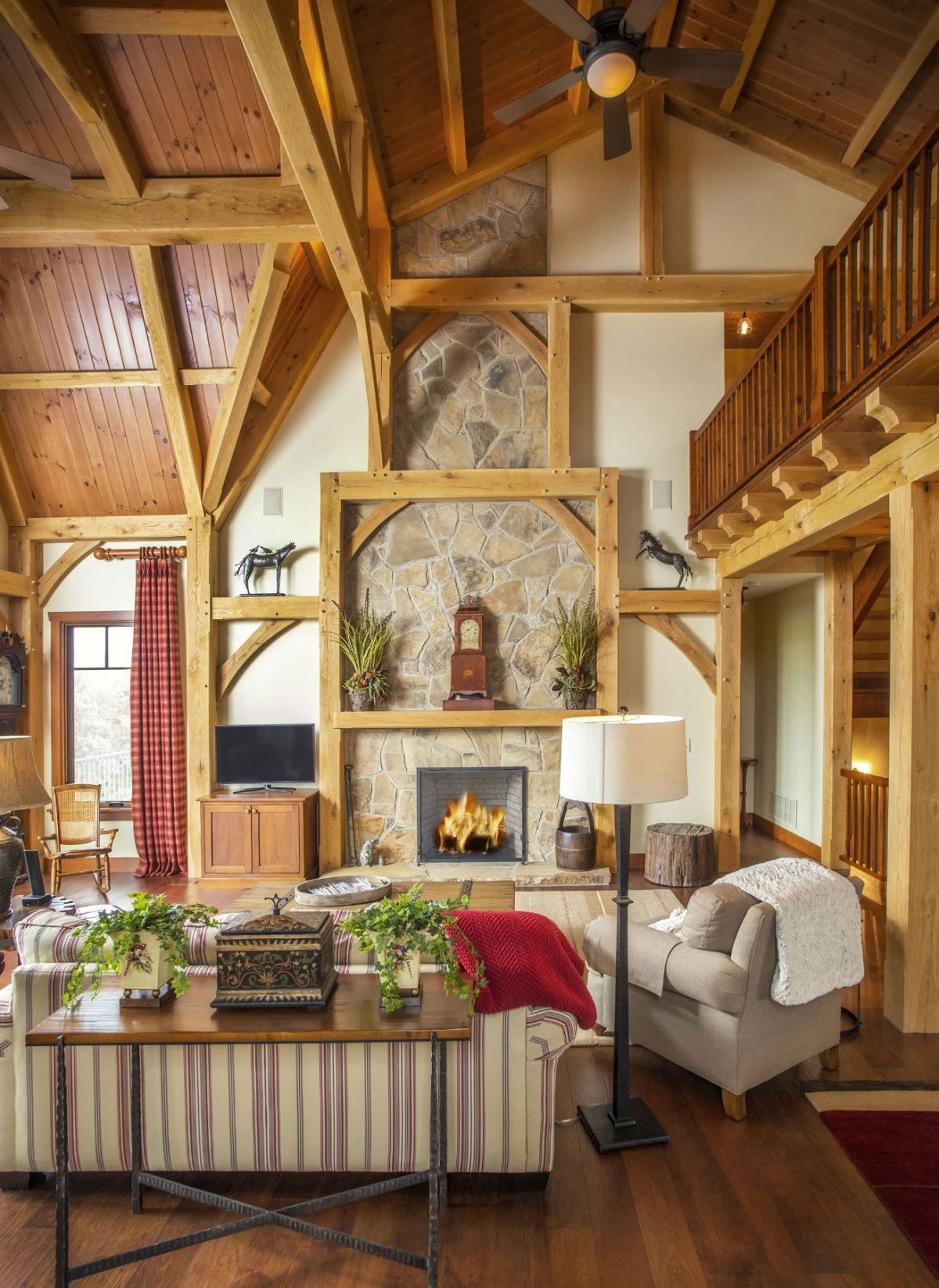 Тимбер фрейм интерьер