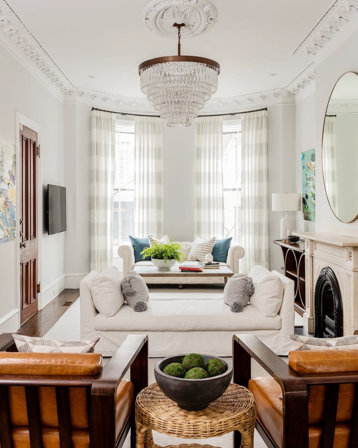 Вытянутая гостиная