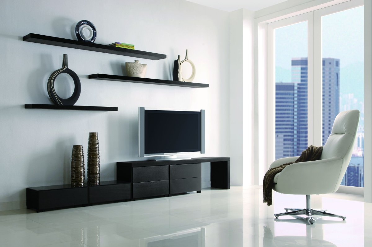 Полка над телевизором