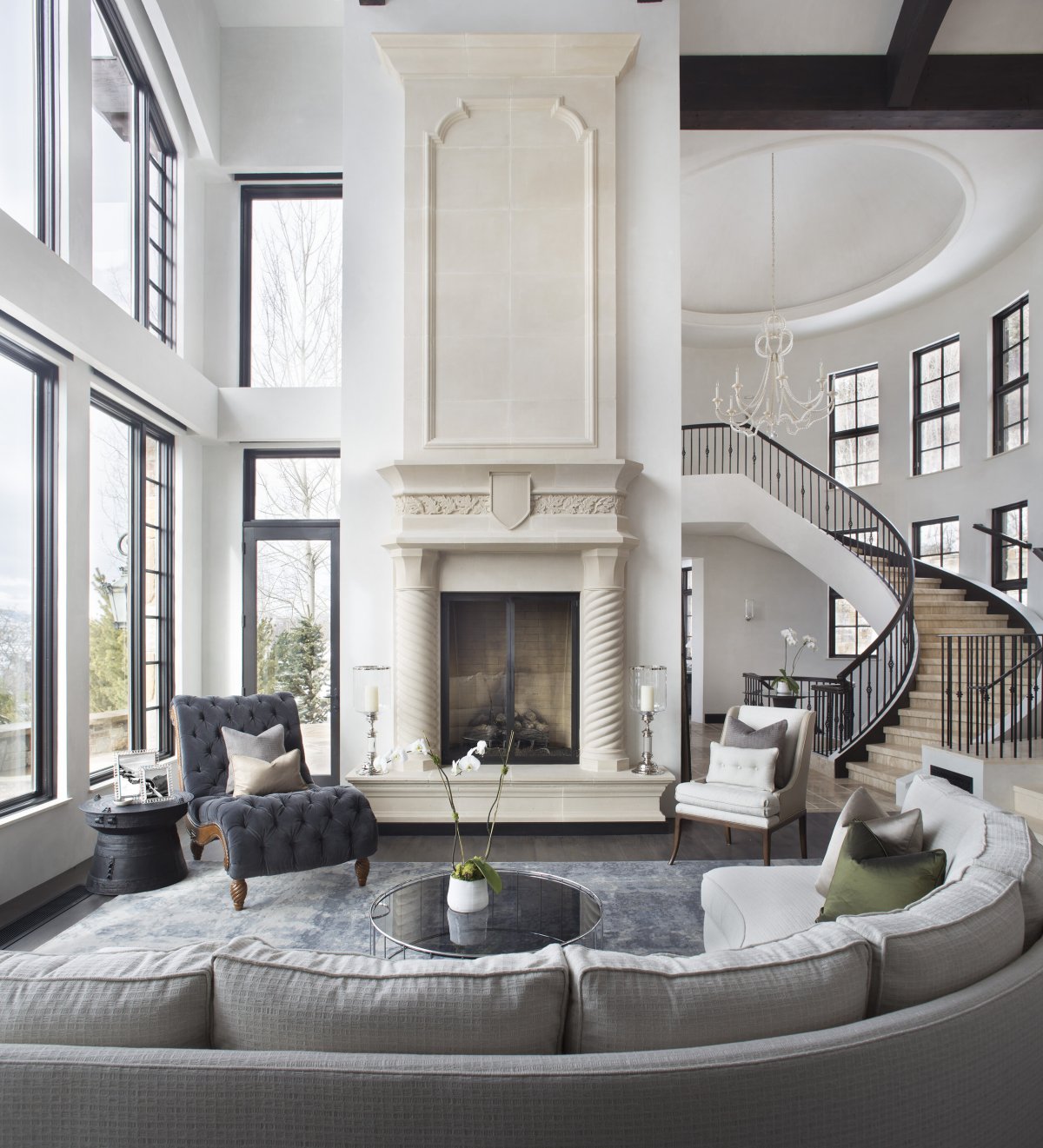 Гостиная со вторым светом Неоклассика