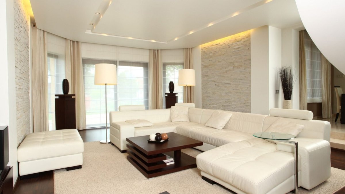 Просторная светлая гостиная