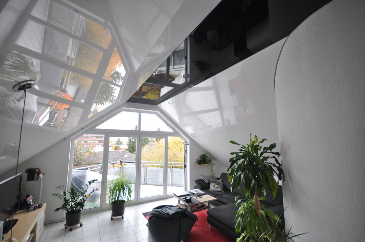 Мансардные натяжные потолки