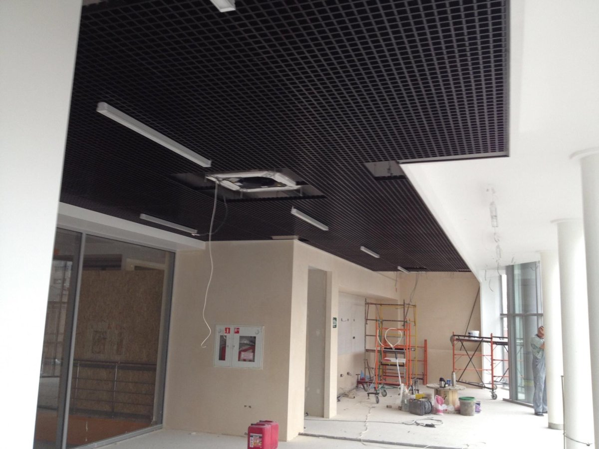 Потолок Грильято лофт