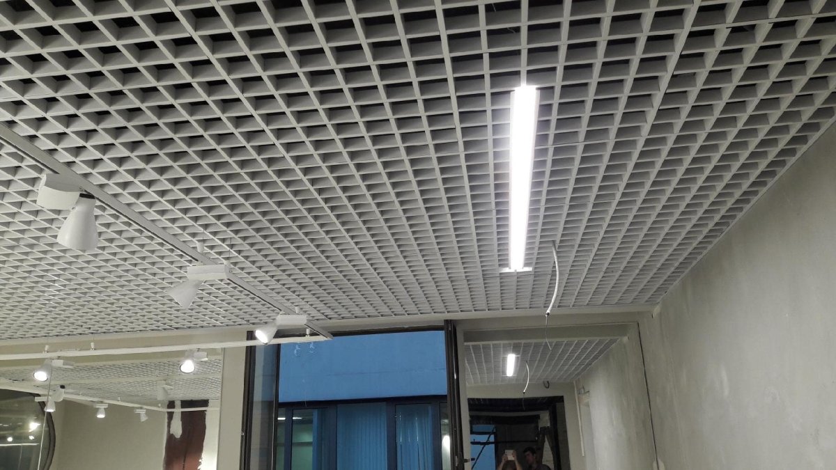 Грильято потолок т-24 Армстронг