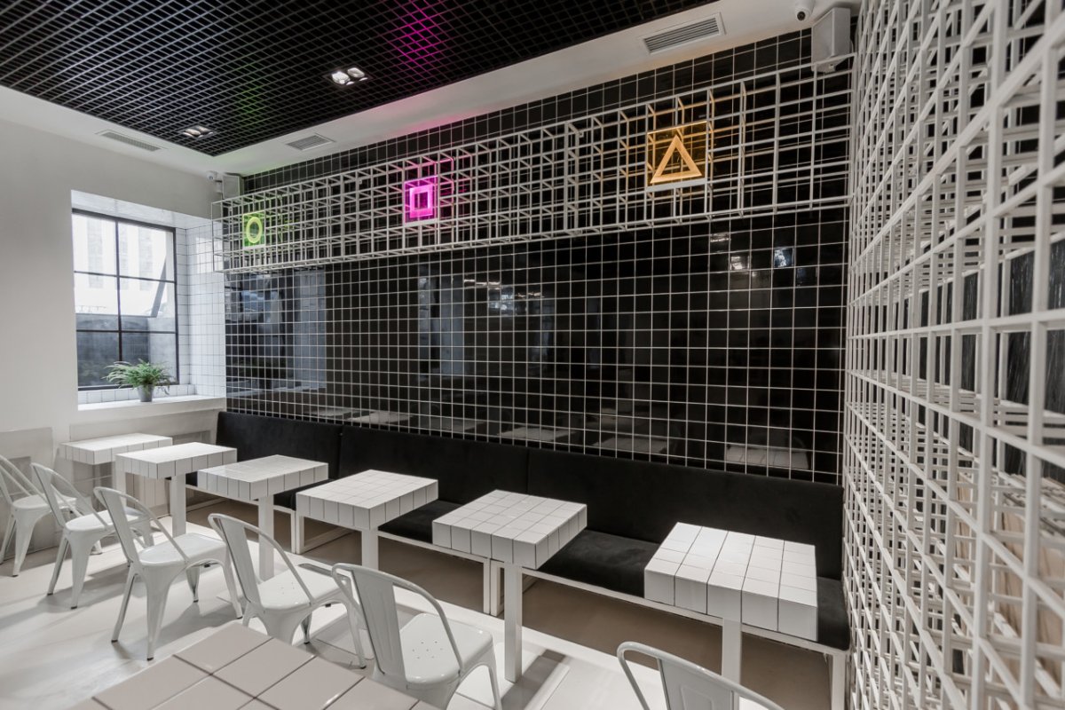 Потолок Грильято в кафе