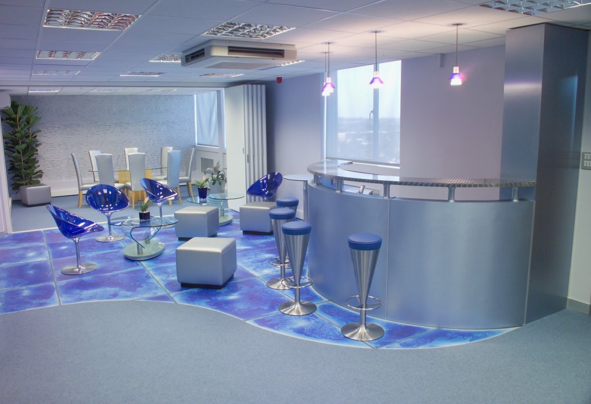 Наливной пол в ресторане