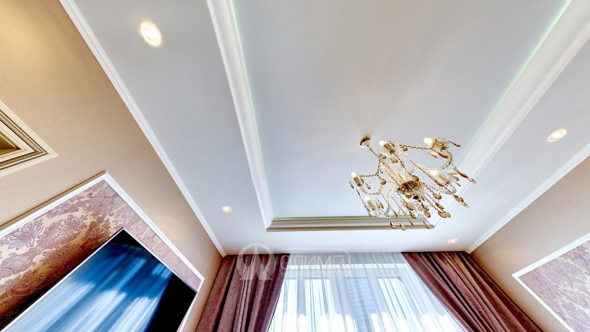 Красивые натяжные потолки
