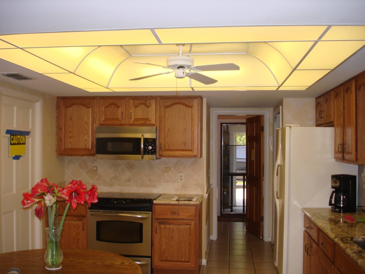 Потолок на кухне своими руками