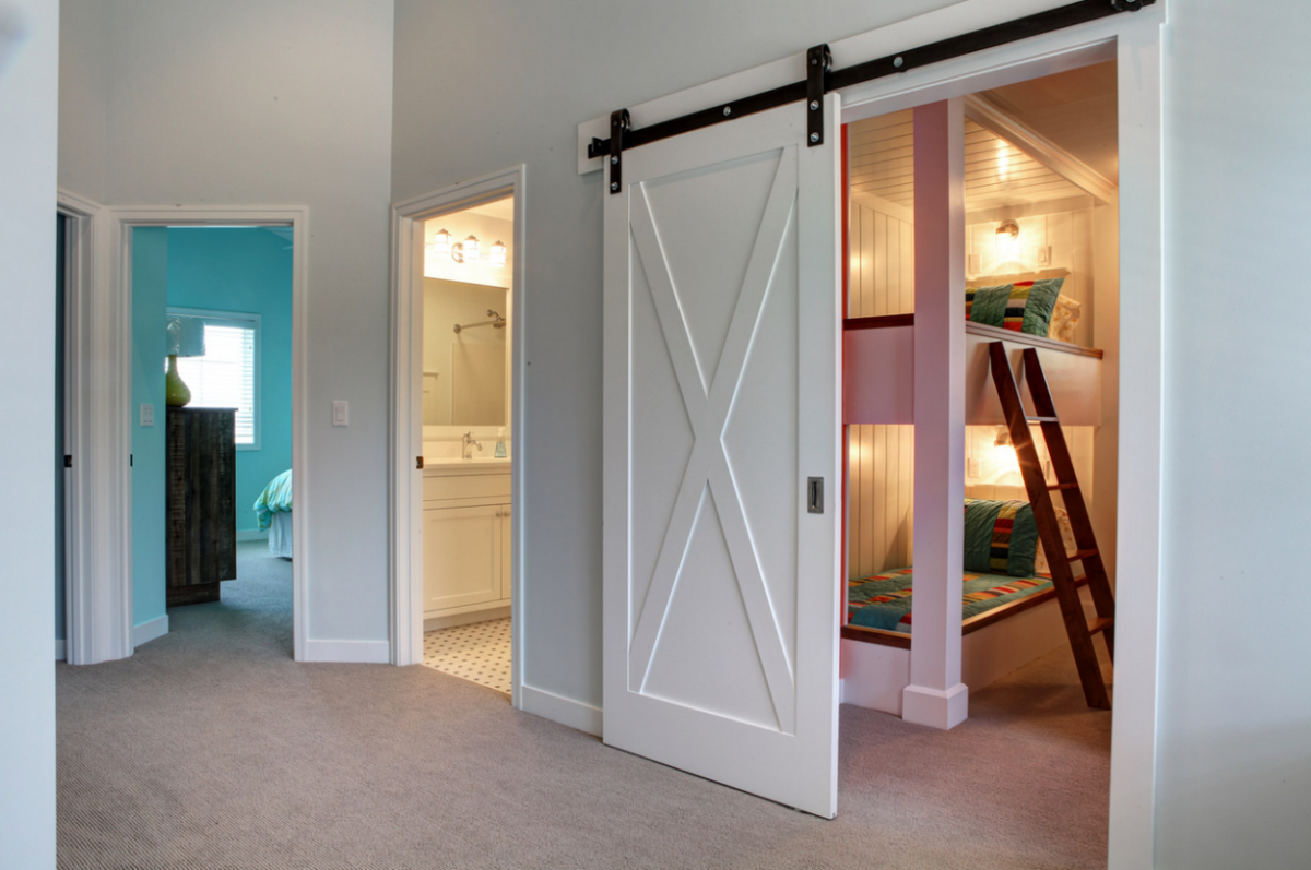 Раздвижные двери в комнату