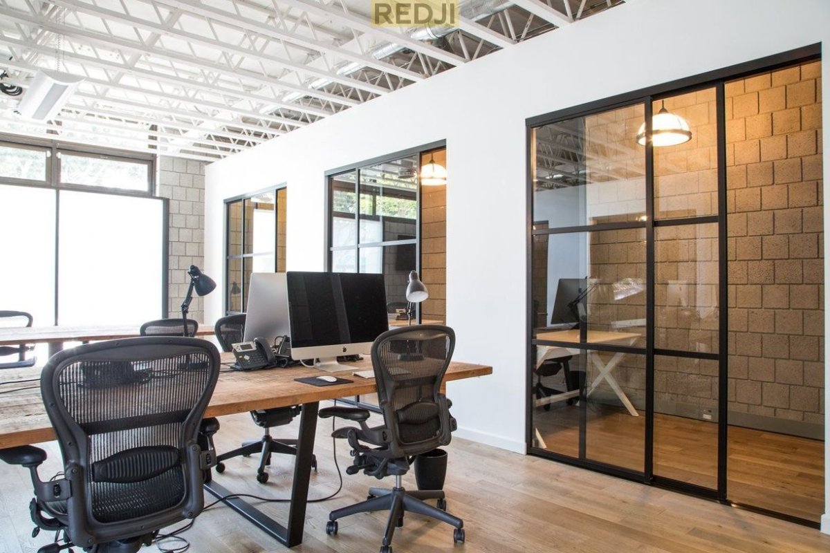 Офис архитекторов в стиле лофт 89м2