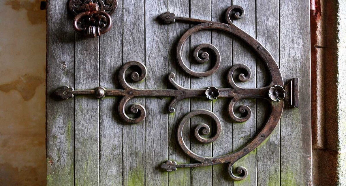 Старинная художественная ковка