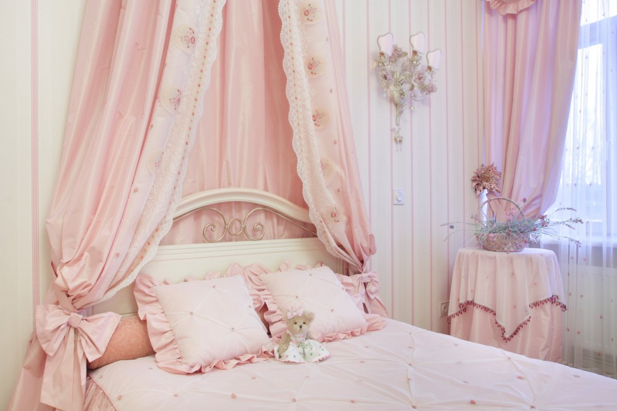 Шторы в спальню для девочки