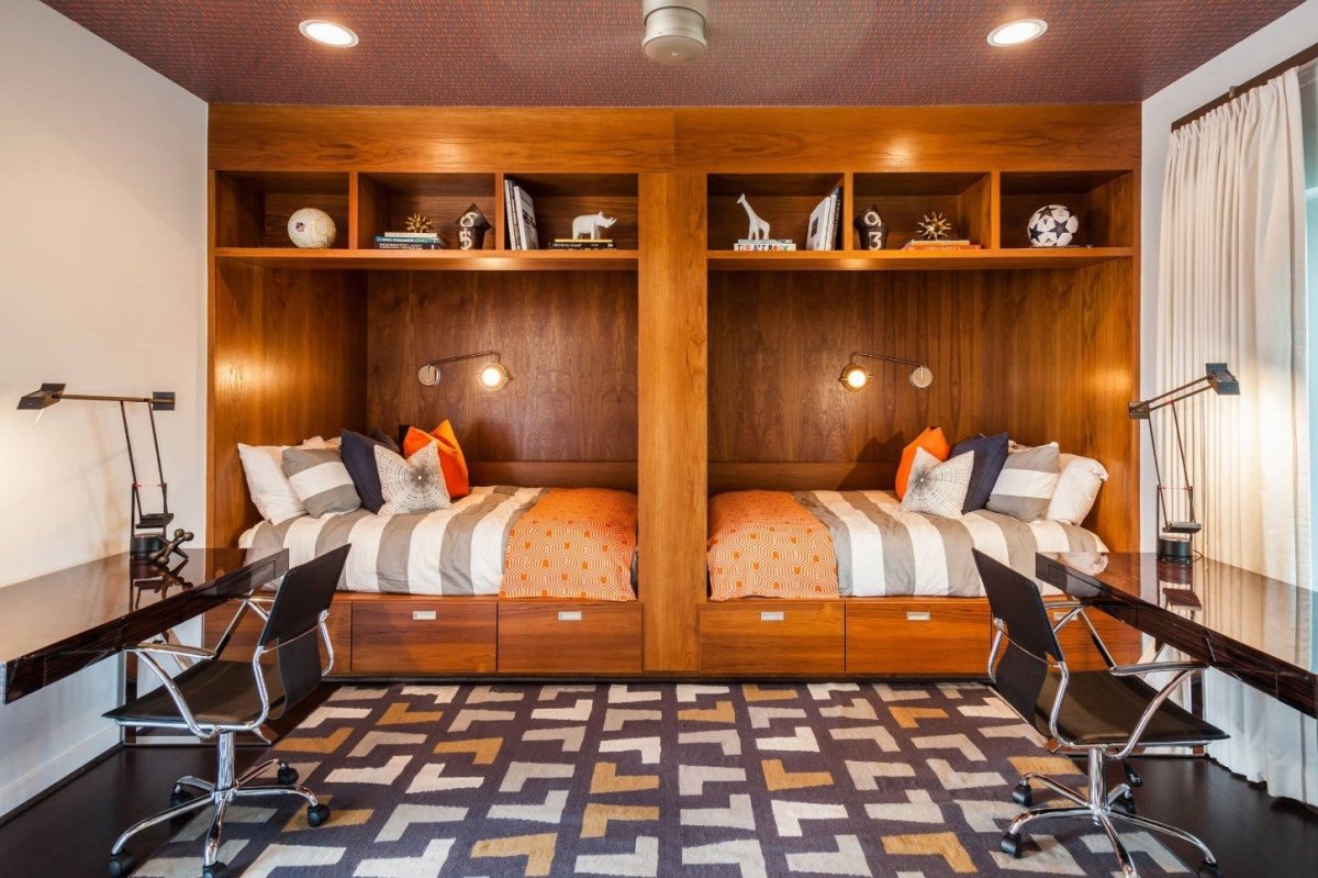 Спальня с двумя кроватями для подростков