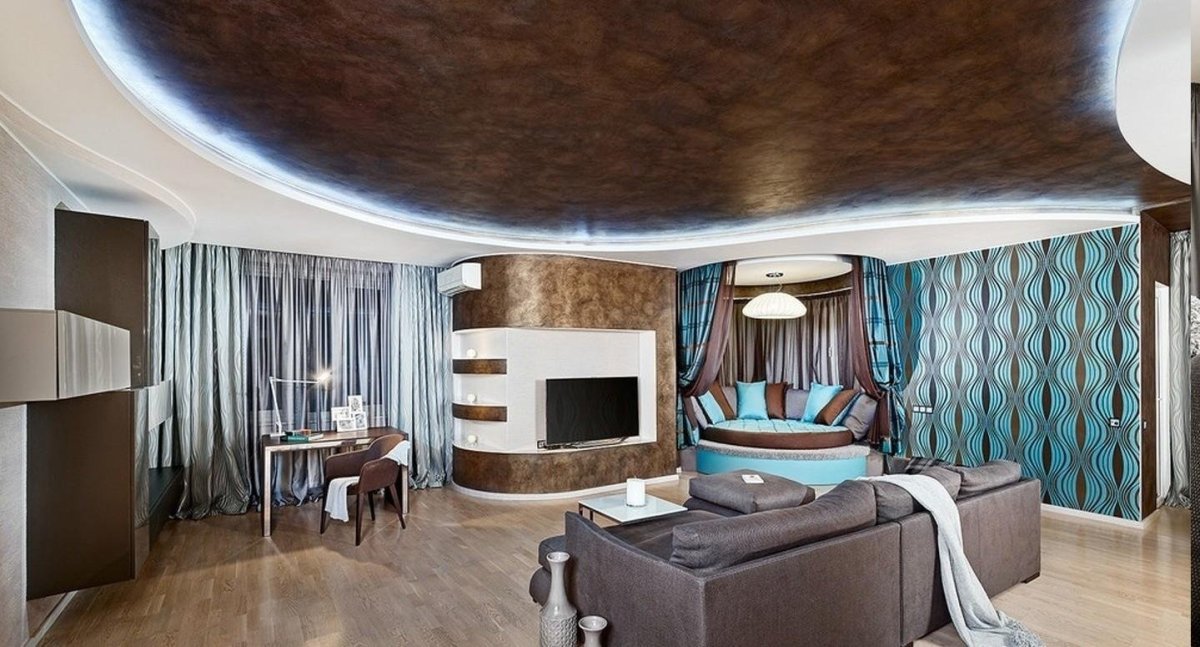 Интерьер комнаты неправильной формы