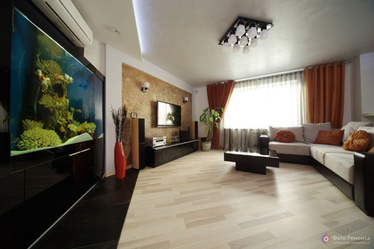 Гостиная в пятиугольной комнате