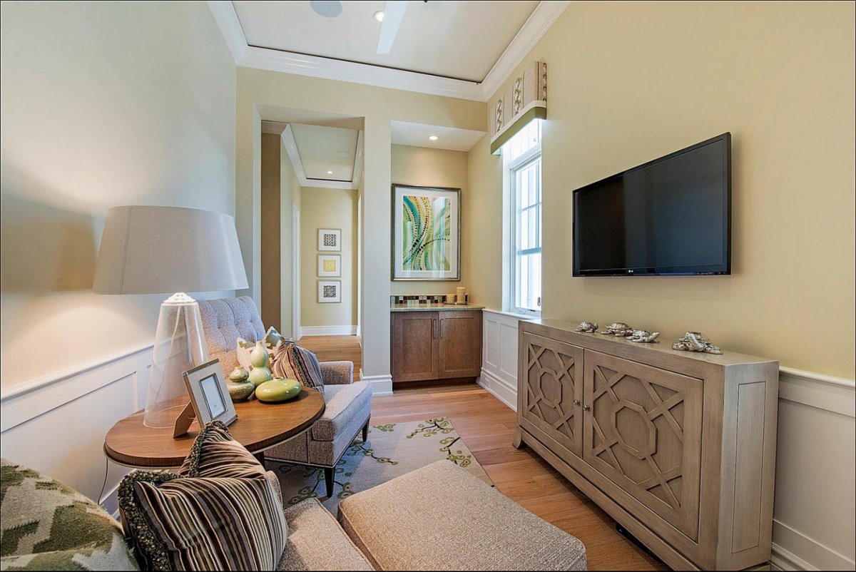 Узкая гостиная