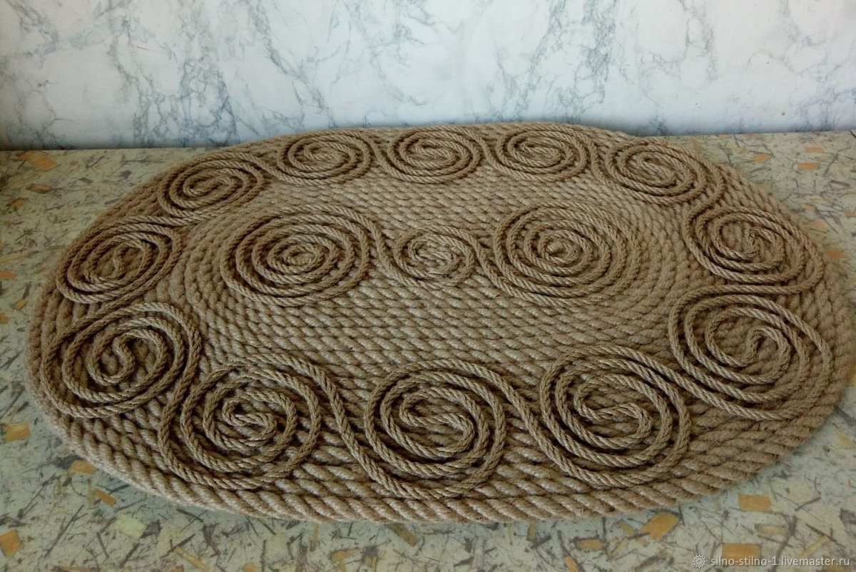 Ковер из джутового каната