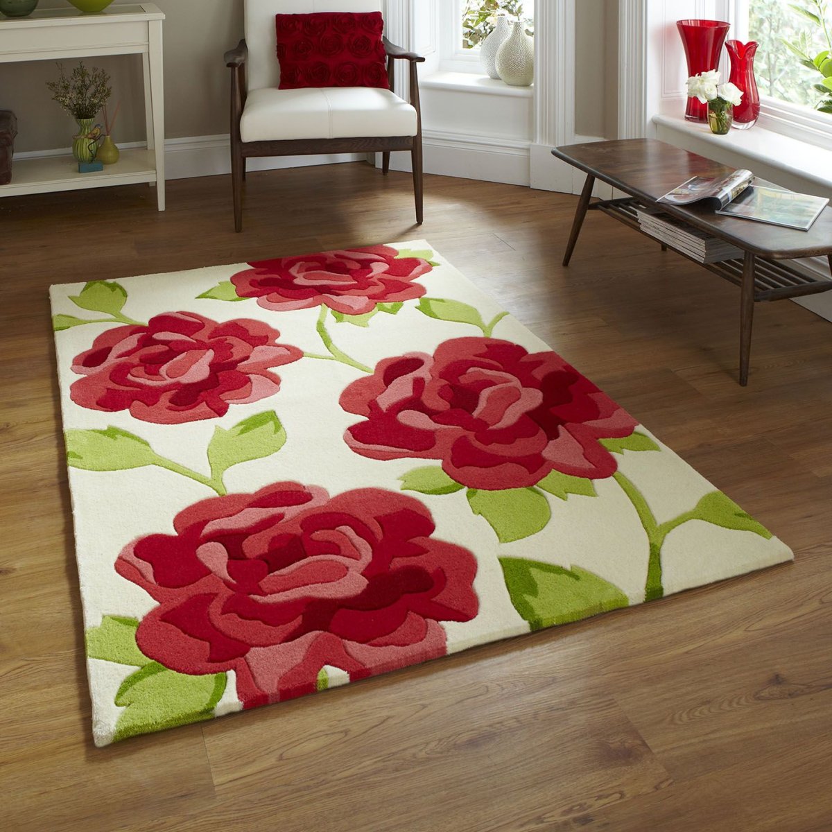 Ковер в гостинуютфо тюльпаны