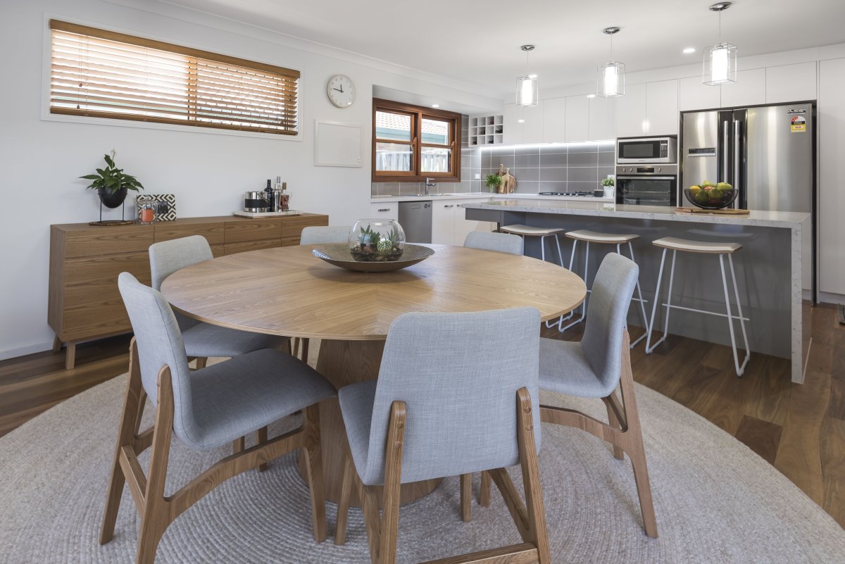 Ковер под круглый стол на кухню