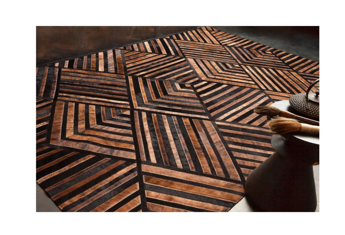 Коврик из кусков кожи