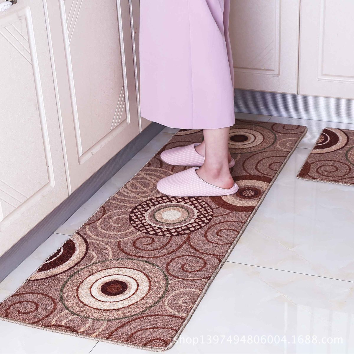 Прорезиненный коврик на кухню